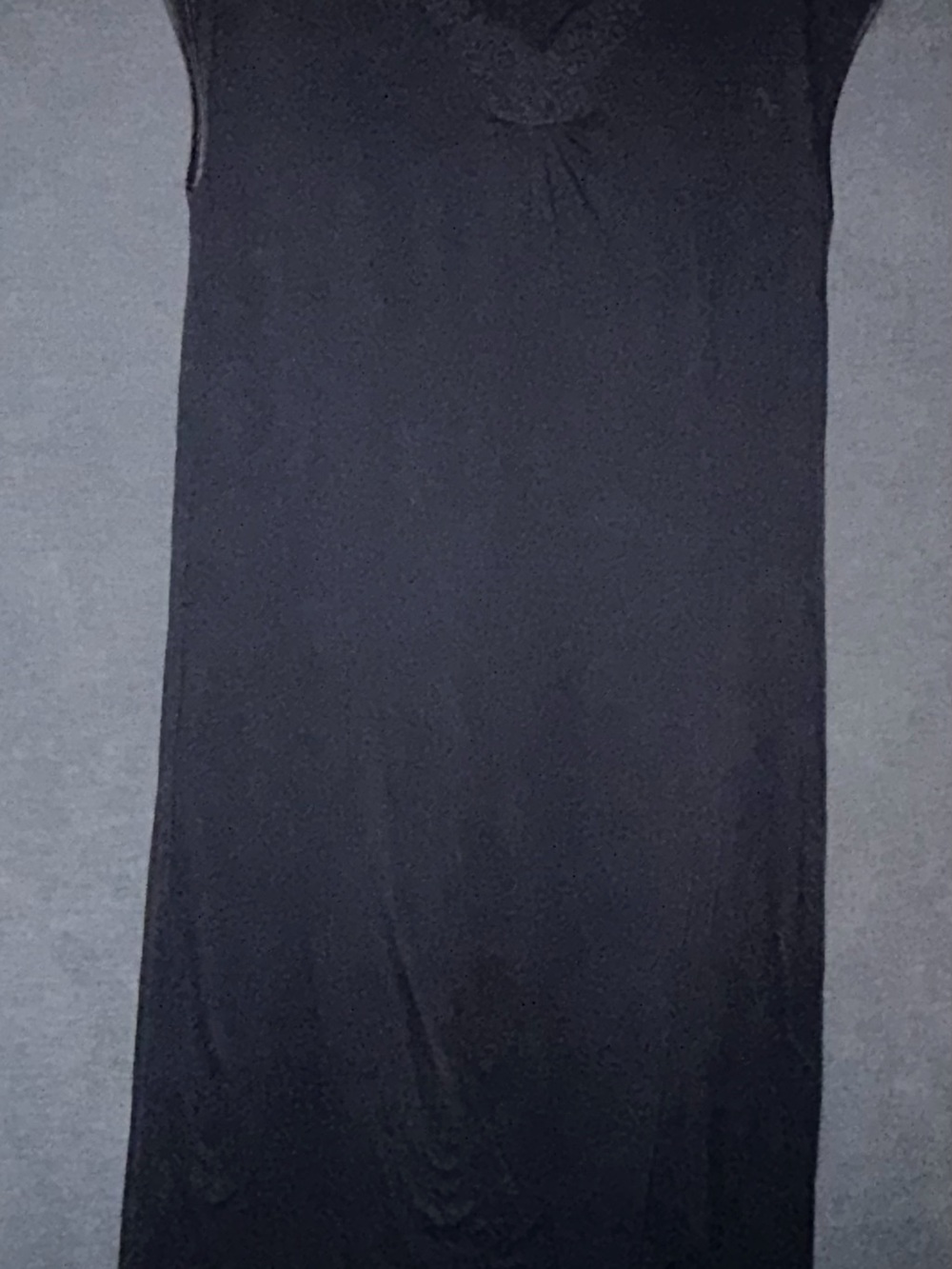 Hanro Black Sleeveless Nightgown with V-Neck Detail